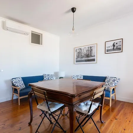 Art Gallery Graca 2br With Blue Tiles & River View By Nestatlisbon *