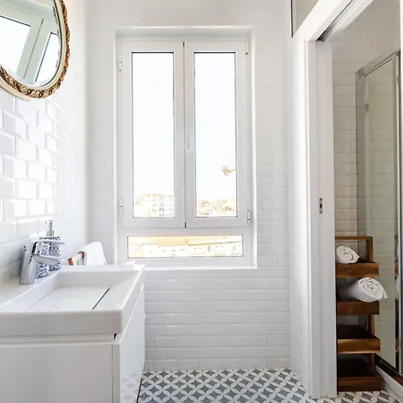 White & Blue Vintage In Graca Apartment Lisbon