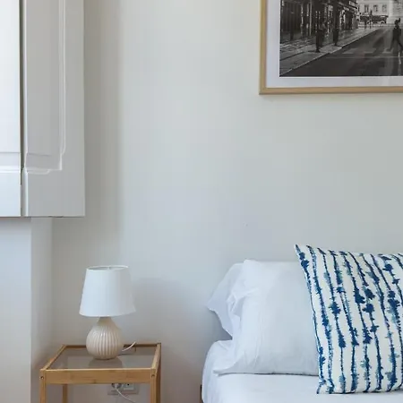 Apartment White & Blue Vintage In Graca Lissabon