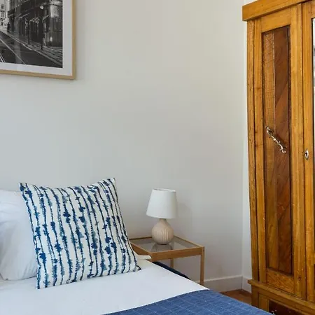 Art Gallery Graca 2br With Blue Tiles & River View By Nestatlisbon