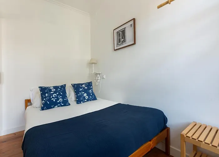 White & Blue Vintage In Graca Appartamento