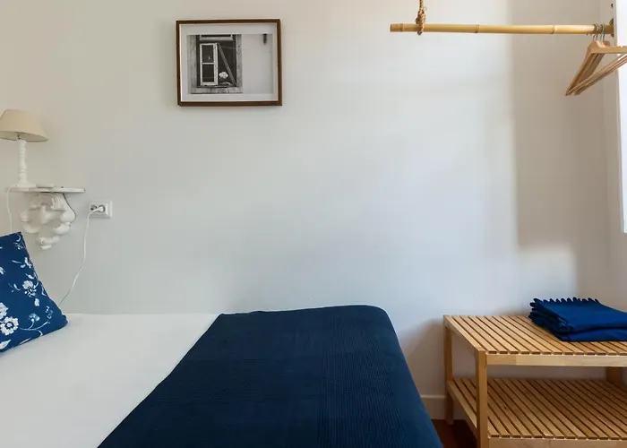 White & Blue Vintage In Graca Appartamento